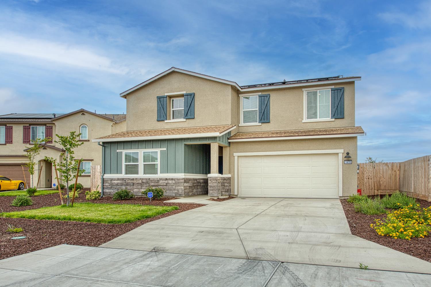 1470 W Clara Ave, Fowler, CA 93625