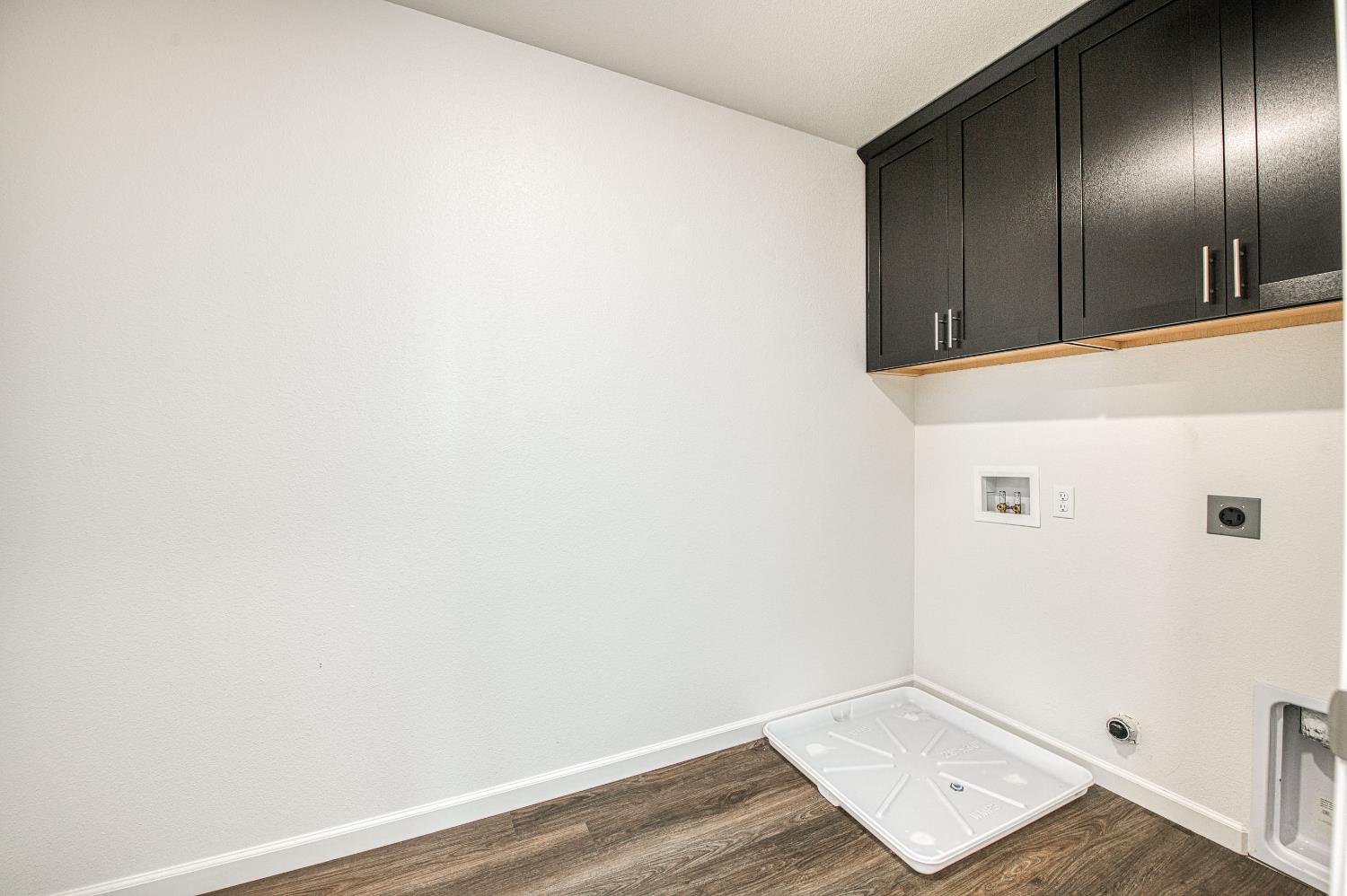 1470 W Clara Ave, Fowler, CA 93625