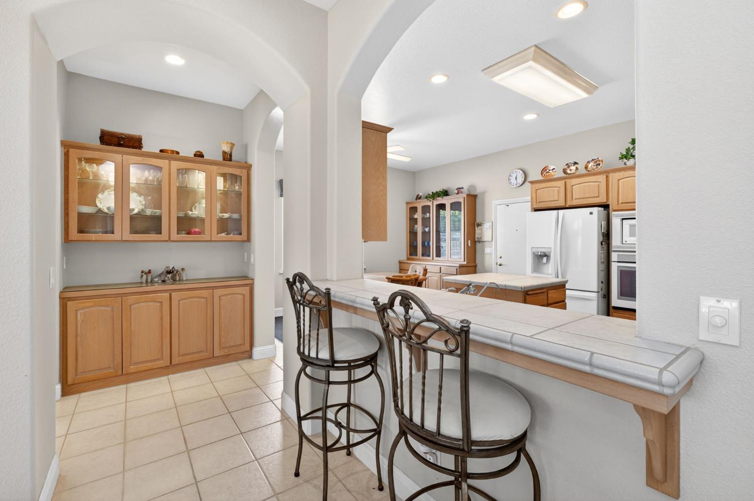 2330 Deauville Cir, Clovis, CA 93619