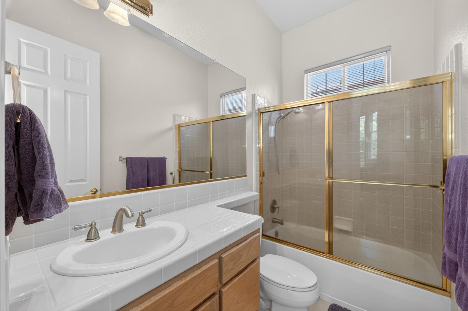 2330 Deauville Cir, Clovis, CA 93619