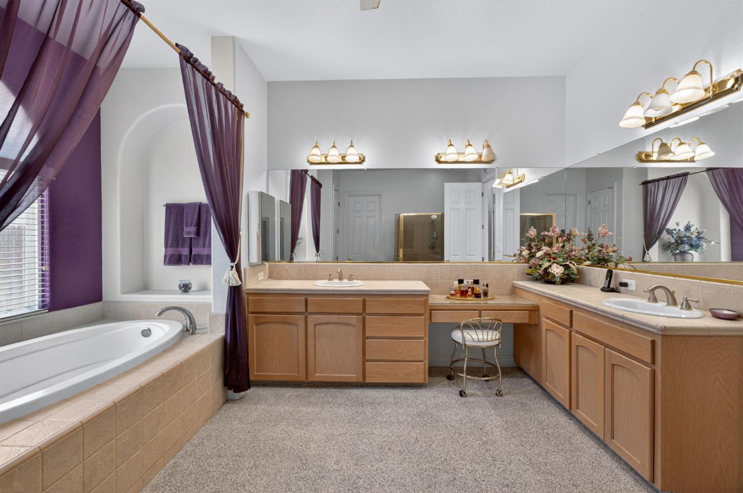 2330 Deauville Cir, Clovis, CA 93619