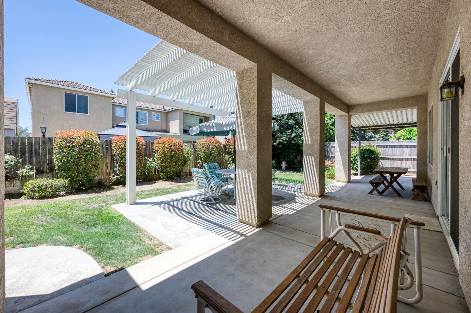 2330 Deauville Cir, Clovis, CA 93619