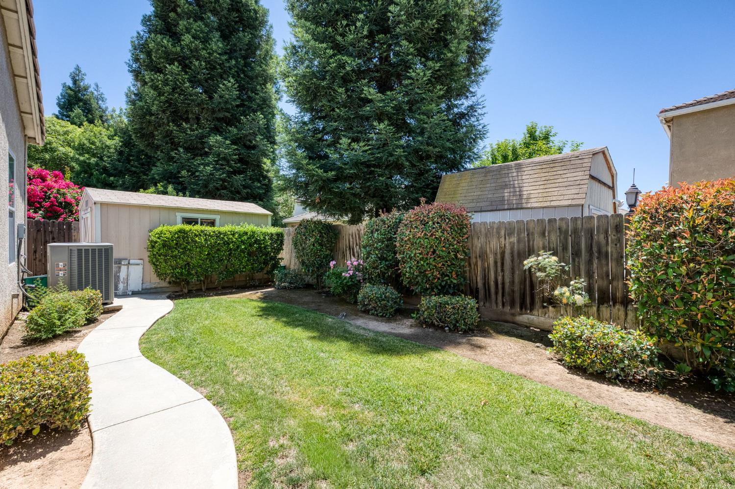 2330 Deauville Cir, Clovis, CA 93619