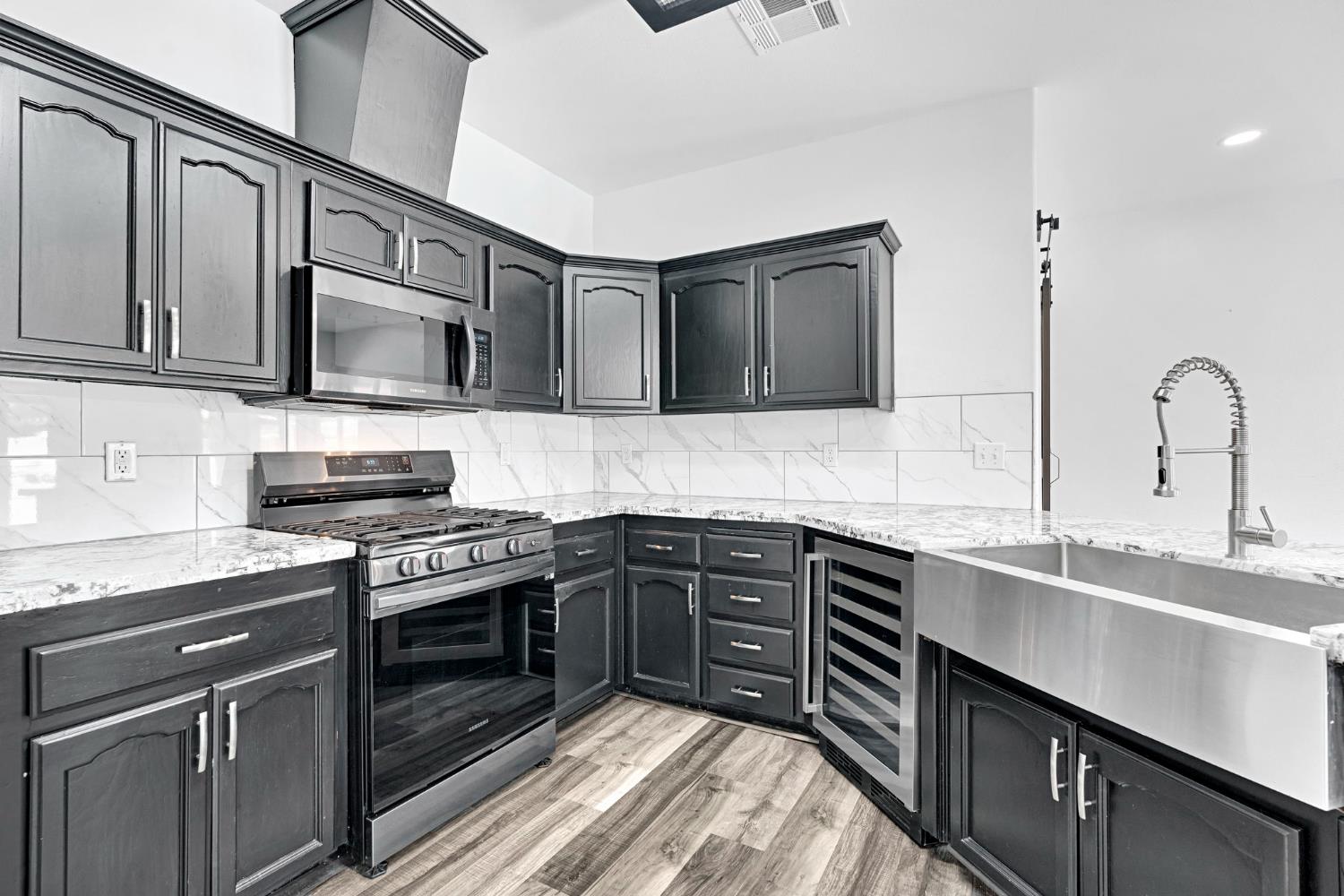 2632 Kimberly Dr, Madera, CA 93637