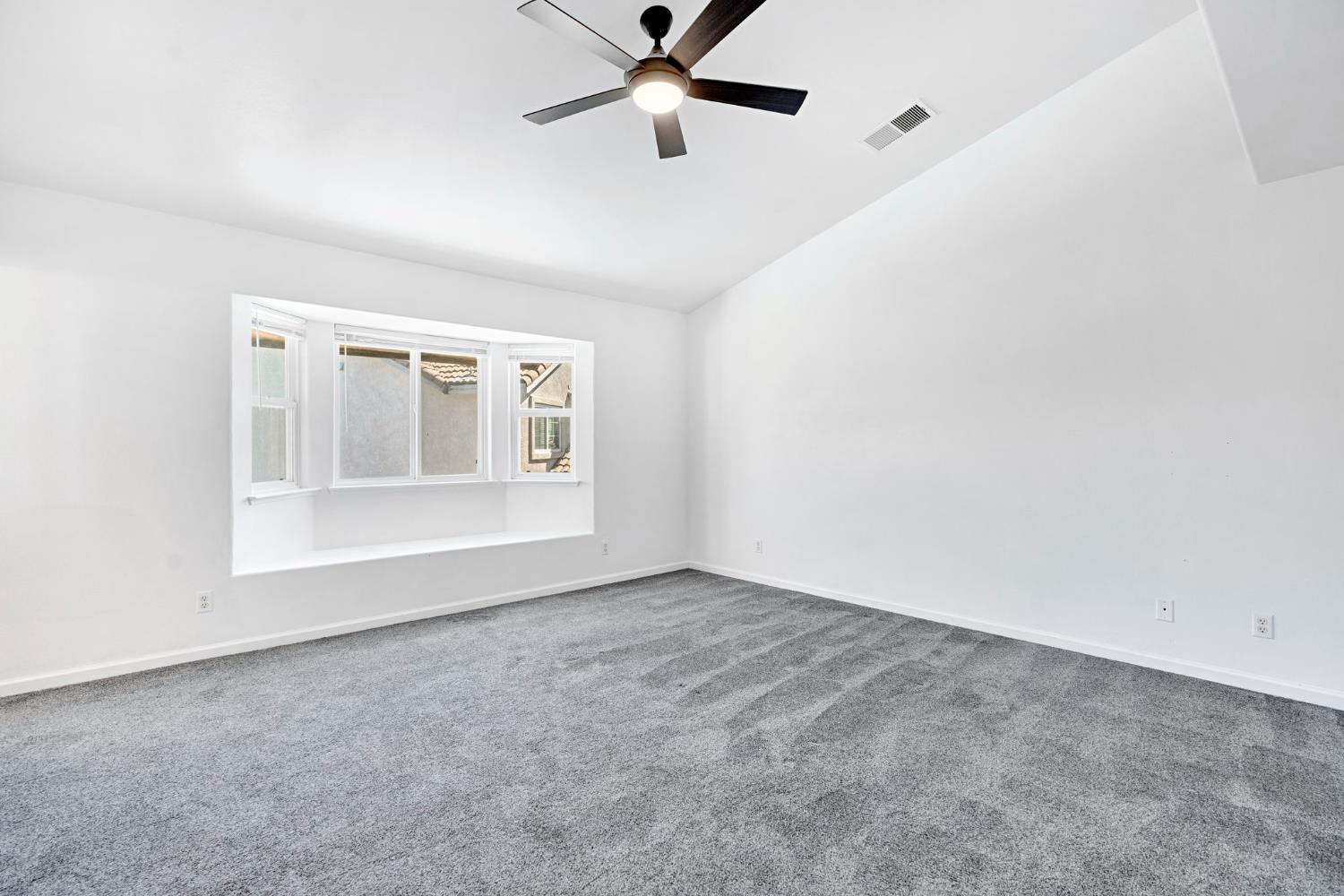 2632 Kimberly Dr, Madera, CA 93637