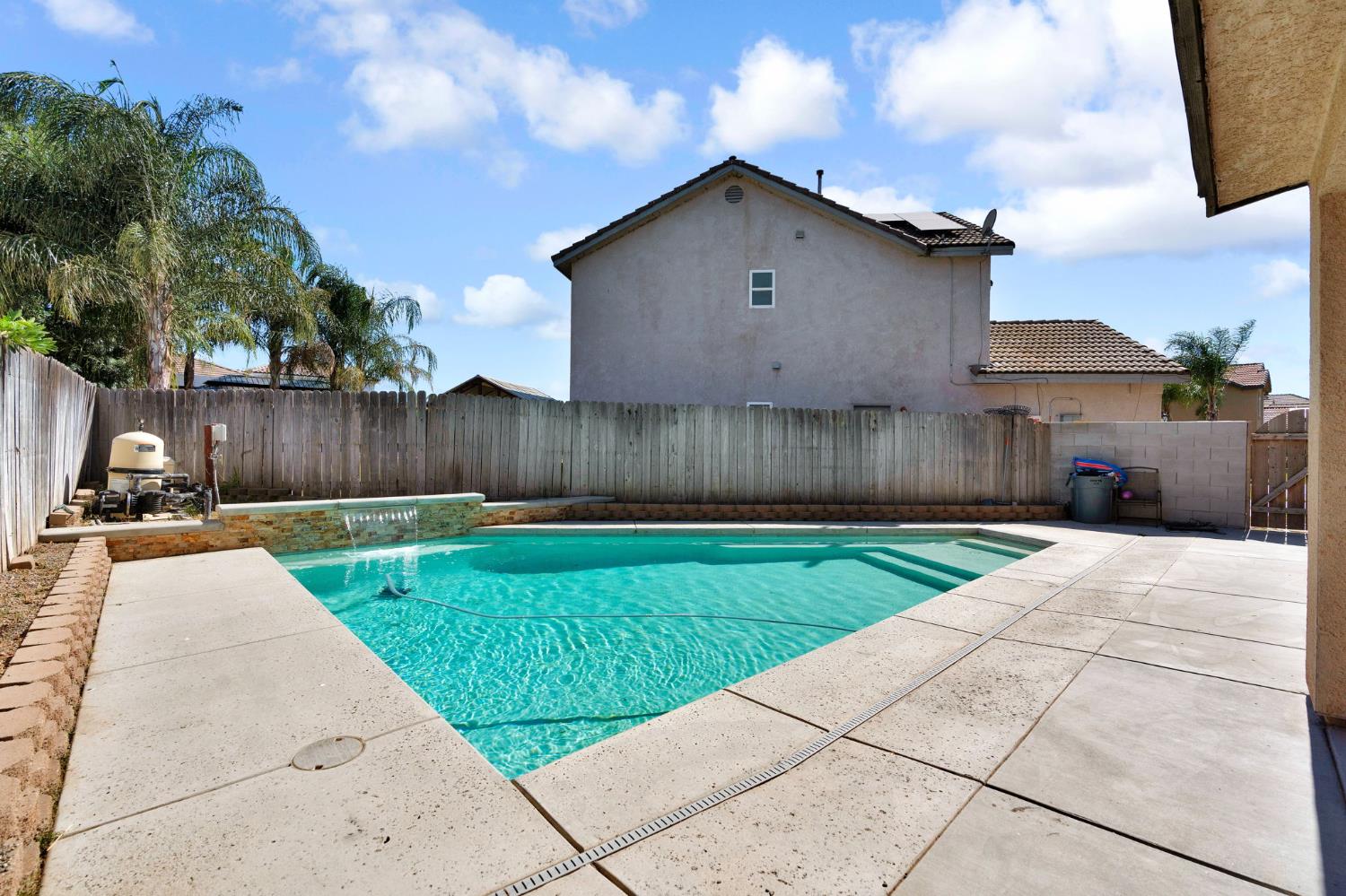 2632 Kimberly Dr, Madera, CA 93637