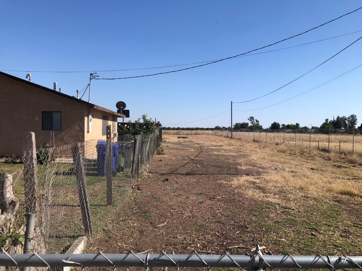15741 384 Ave, Seville, CA 93292