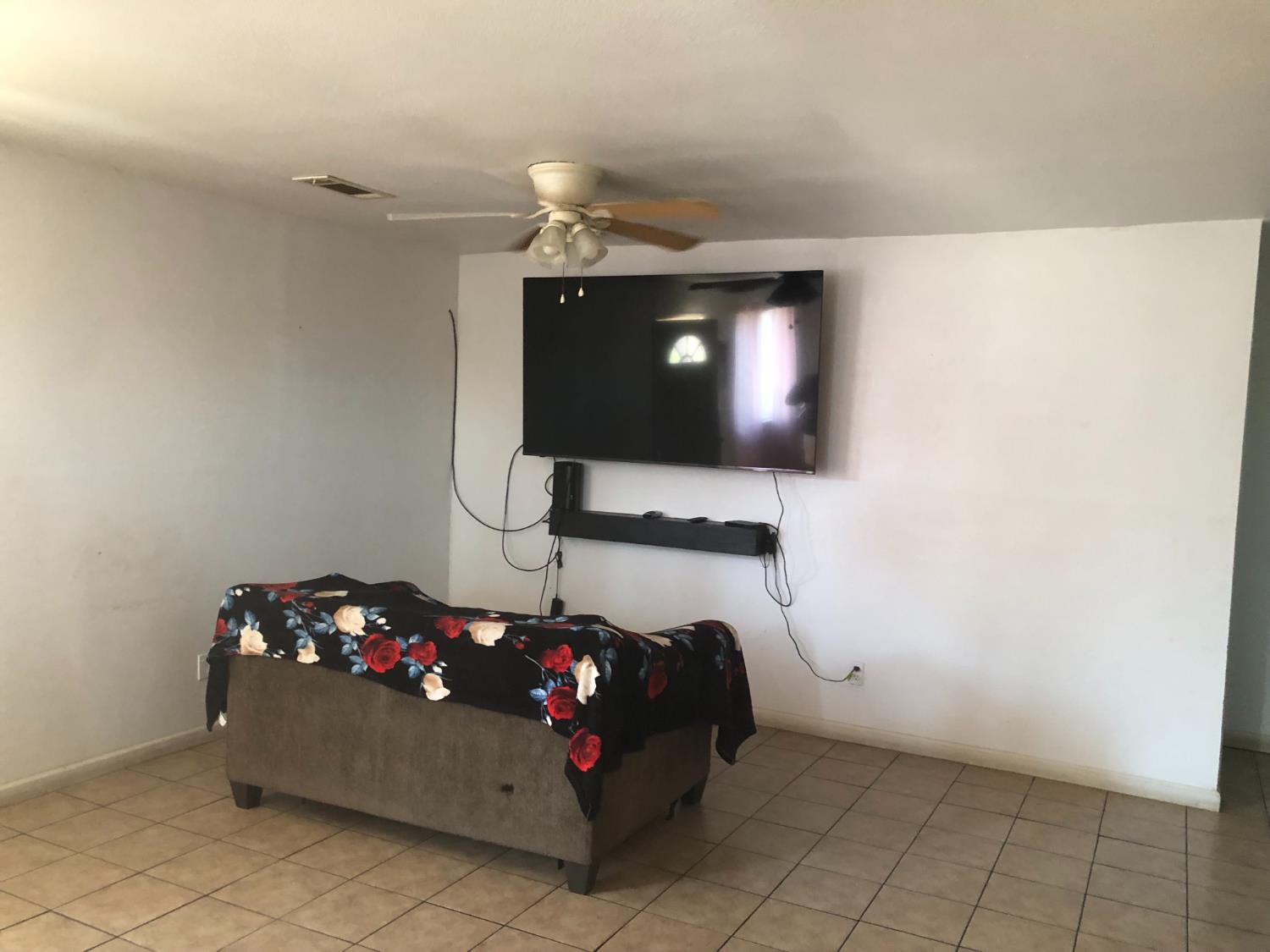 15741 384 Ave, Seville, CA 93292