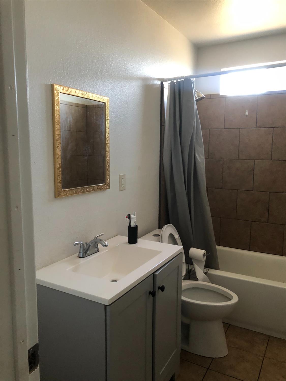 15741 384 Ave, Seville, CA 93292