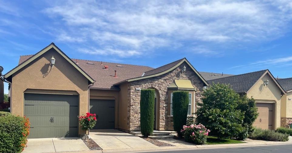3724 Heritage Ln, Clovis, CA 93619