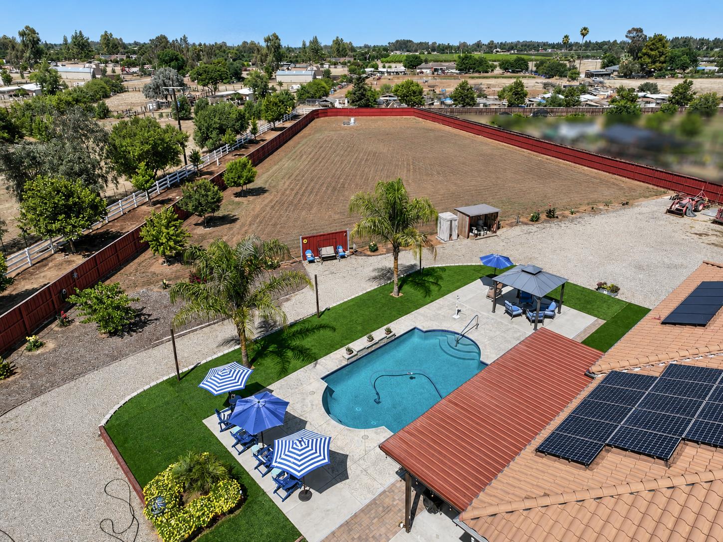 3741 N Mountain Hawk Ct, Sanger, CA 93657