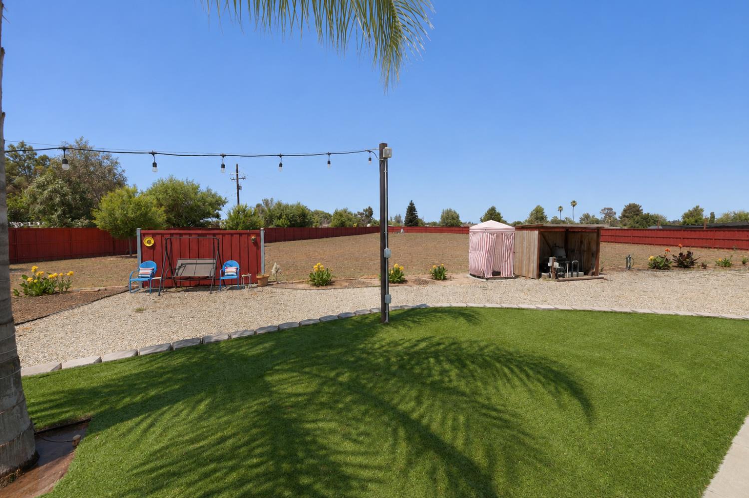 3741 N Mountain Hawk Ct, Sanger, CA 93657