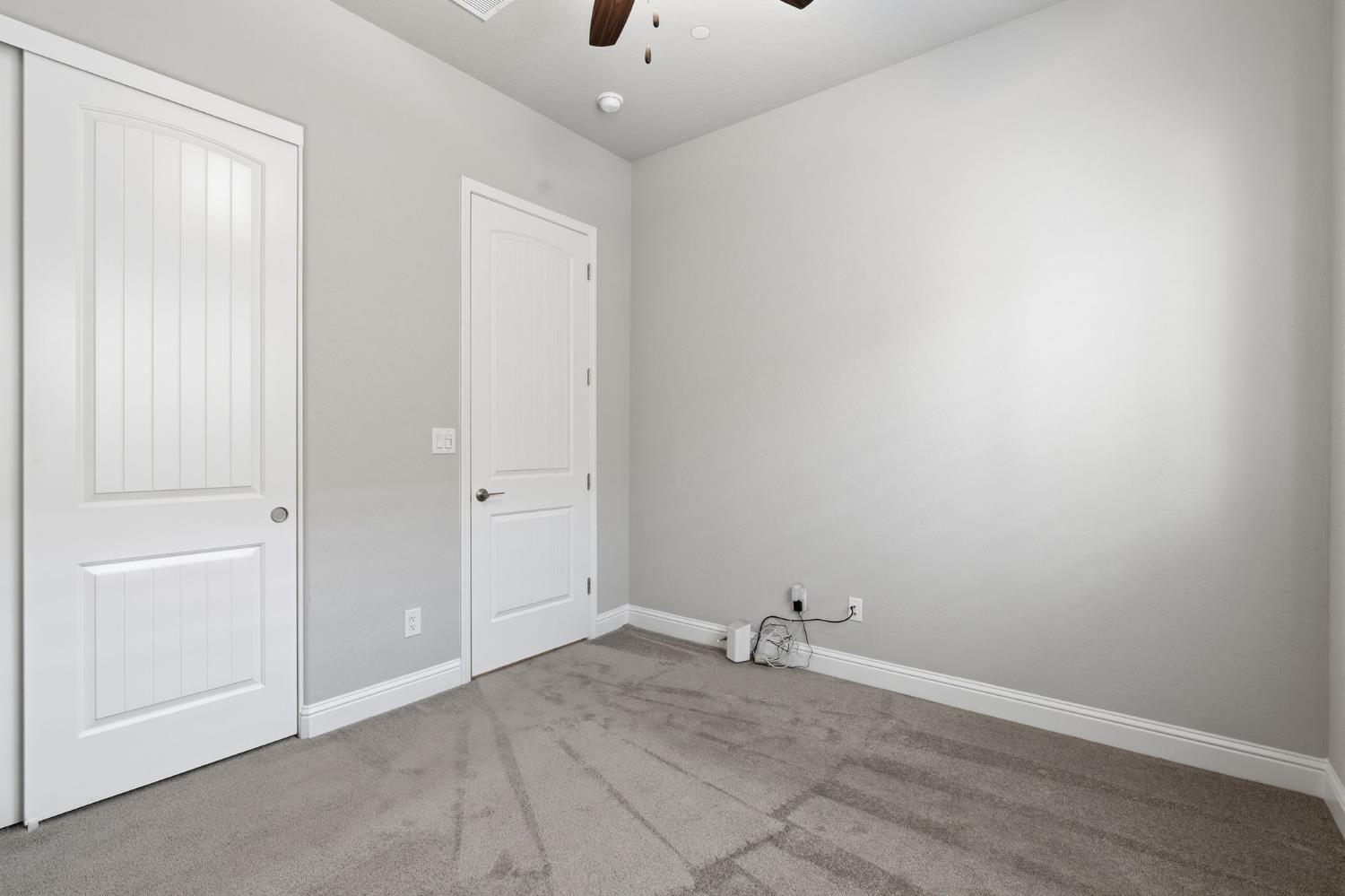 1758 N Carson Ave, Clovis, CA 93619