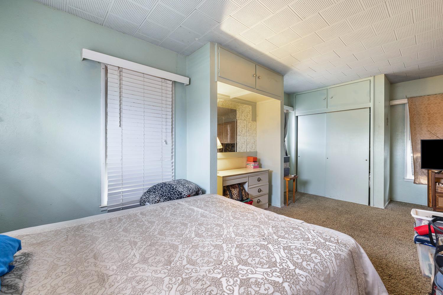 748 N East Ave, Reedley, CA 93654