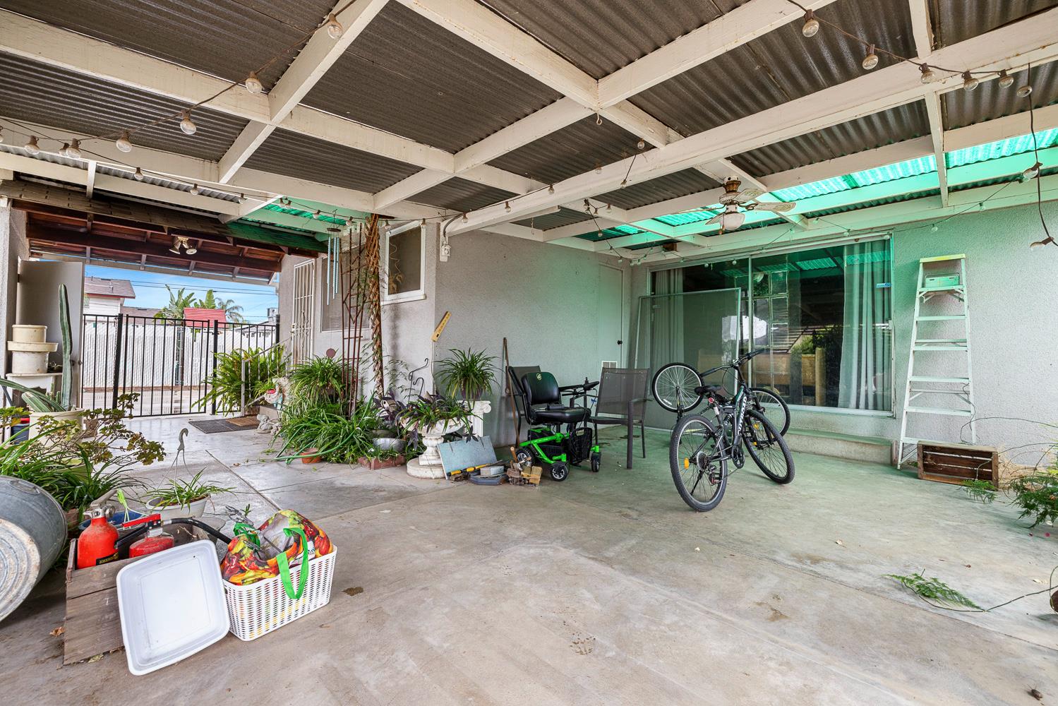 748 N East Ave, Reedley, CA 93654