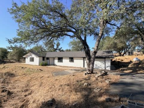 43642 Crystal Cave Cir, Coarsegold, CA 93614