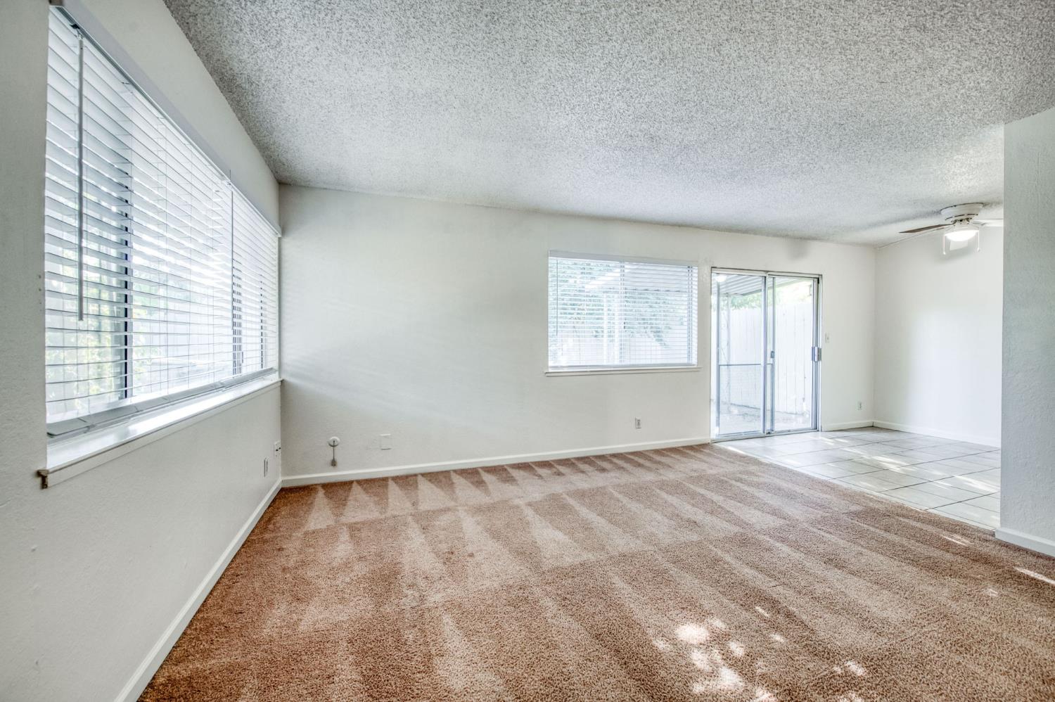 4733 N Cedar Ave #112, Fresno, CA 93726