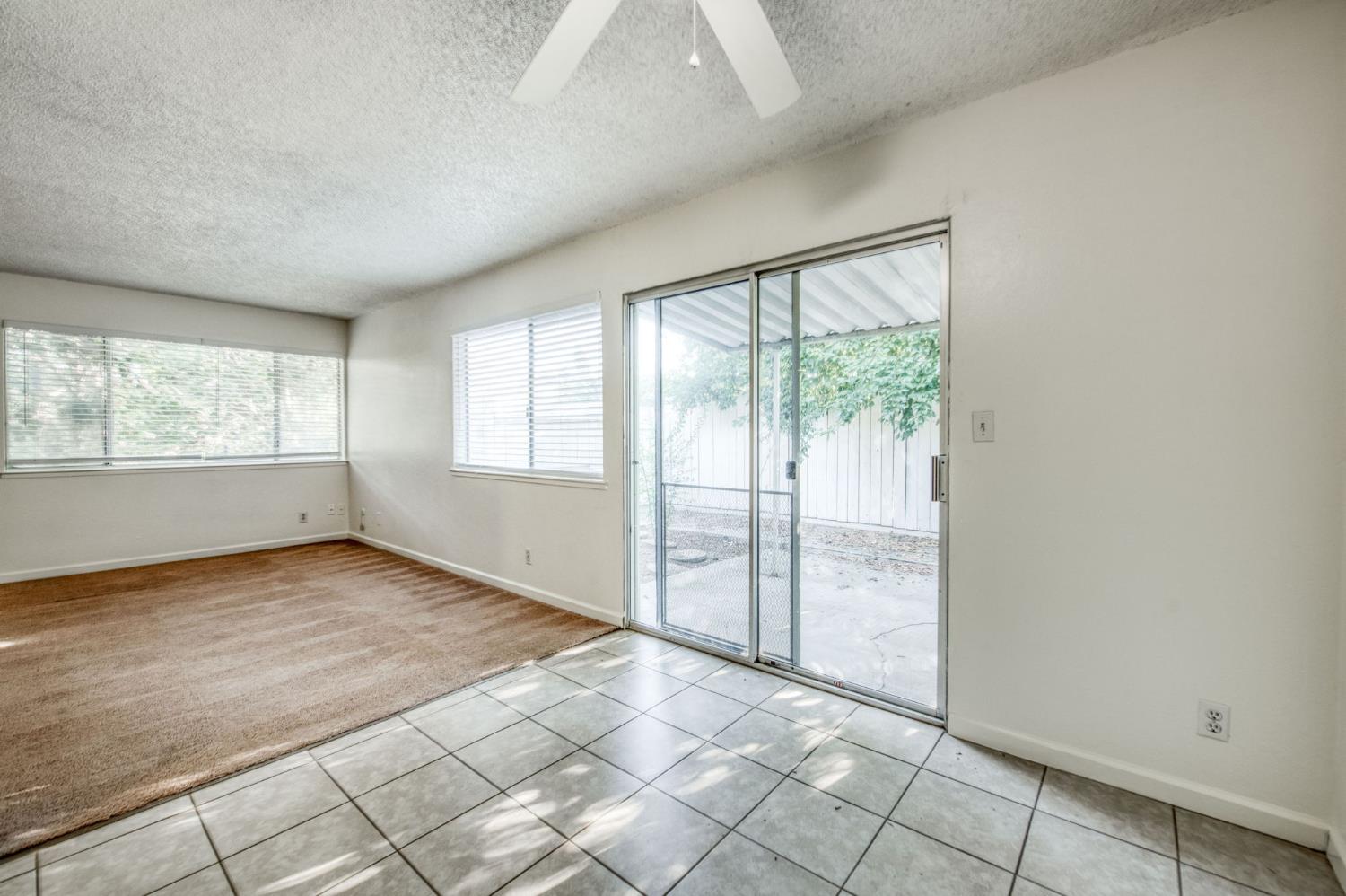 4733 N Cedar Ave #112, Fresno, CA 93726