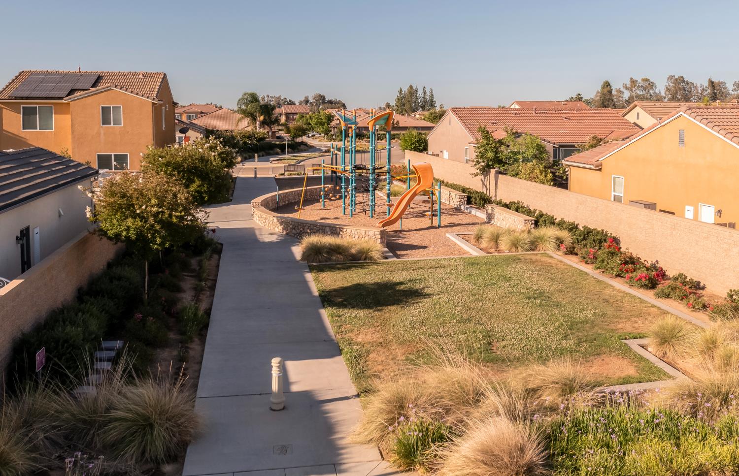 3456 Descanso Ave, Clovis, CA 93619