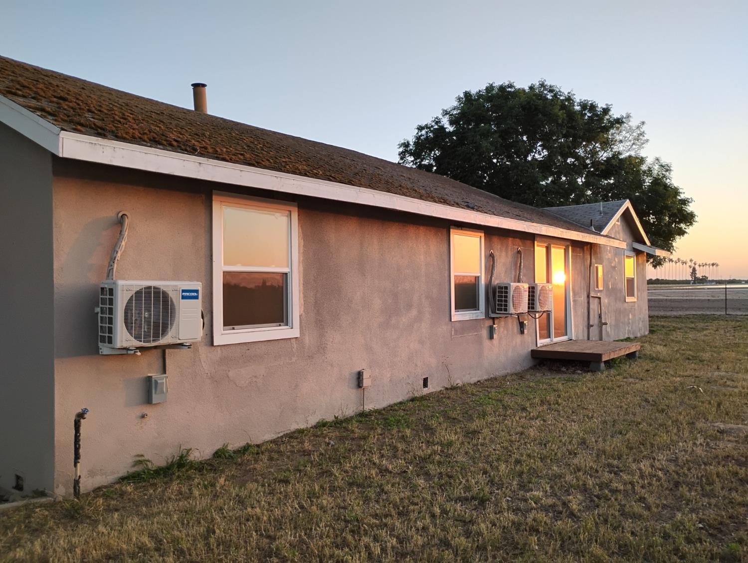 2545 N Siskiyou Ave, Kerman, CA 93630