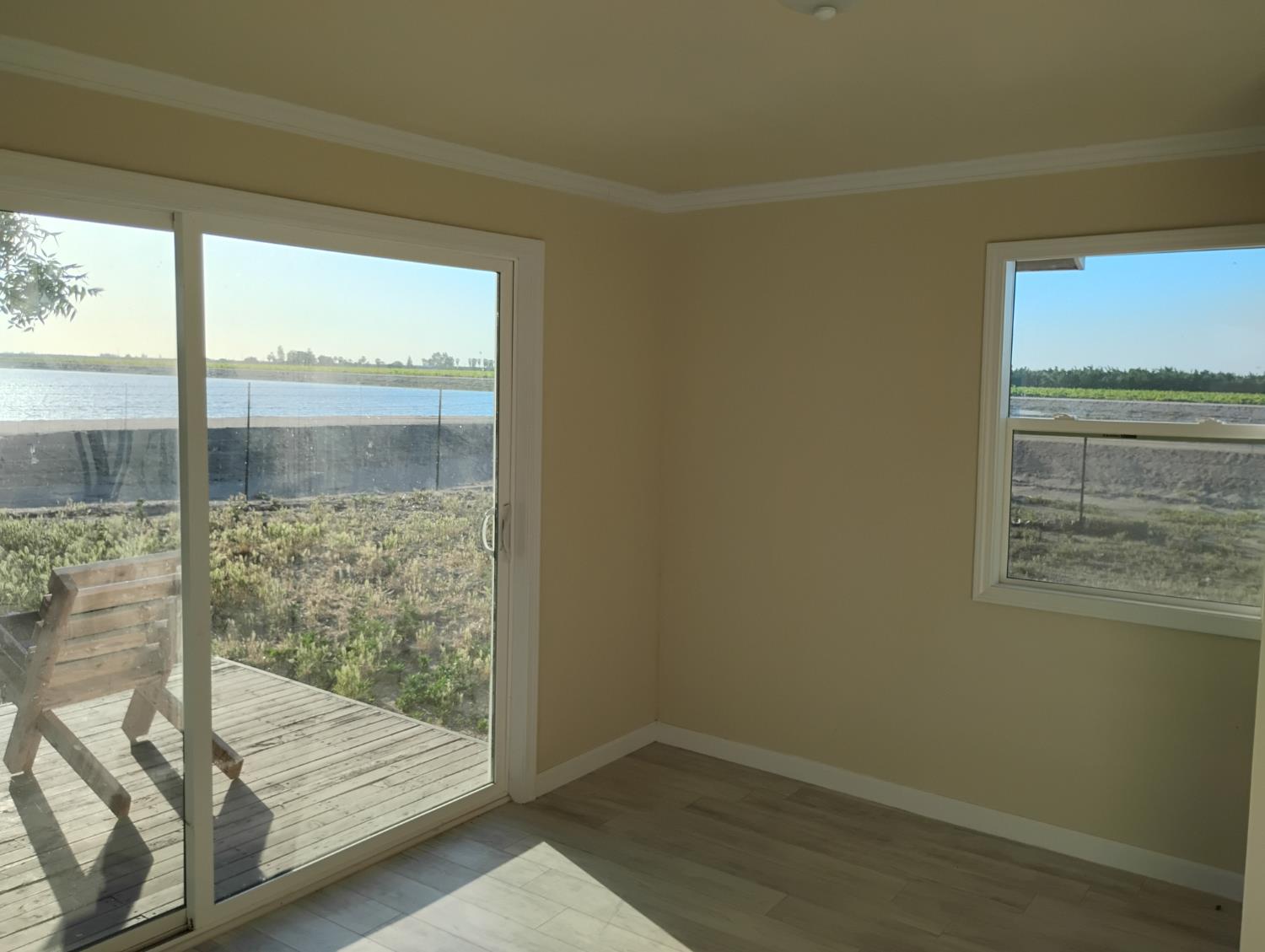 2545 N Siskiyou Ave, Kerman, CA 93630