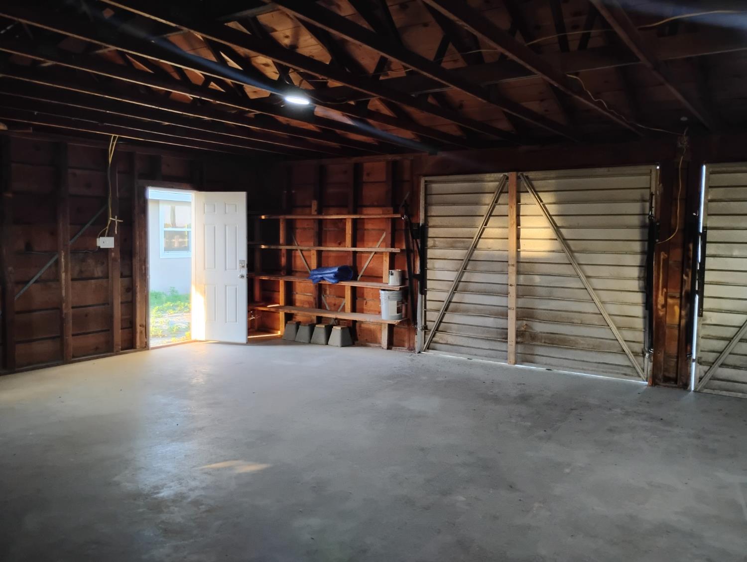 2545 N Siskiyou Ave, Kerman, CA 93630