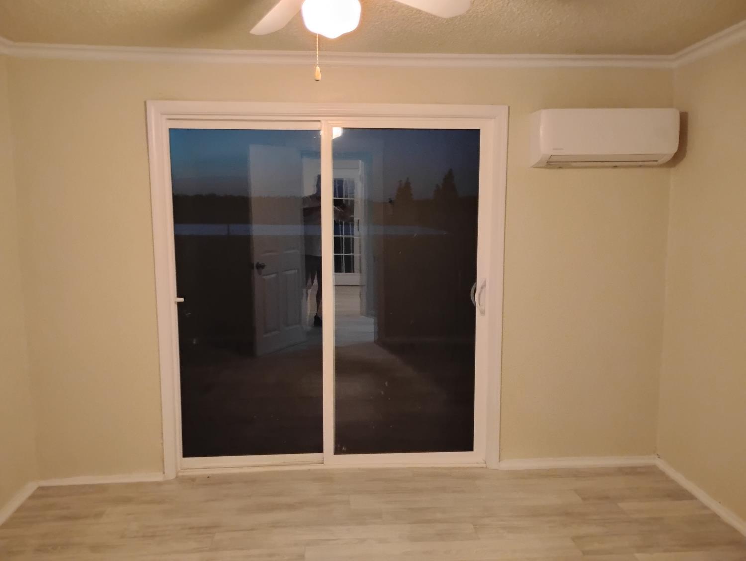 2545 N Siskiyou Ave, Kerman, CA 93630
