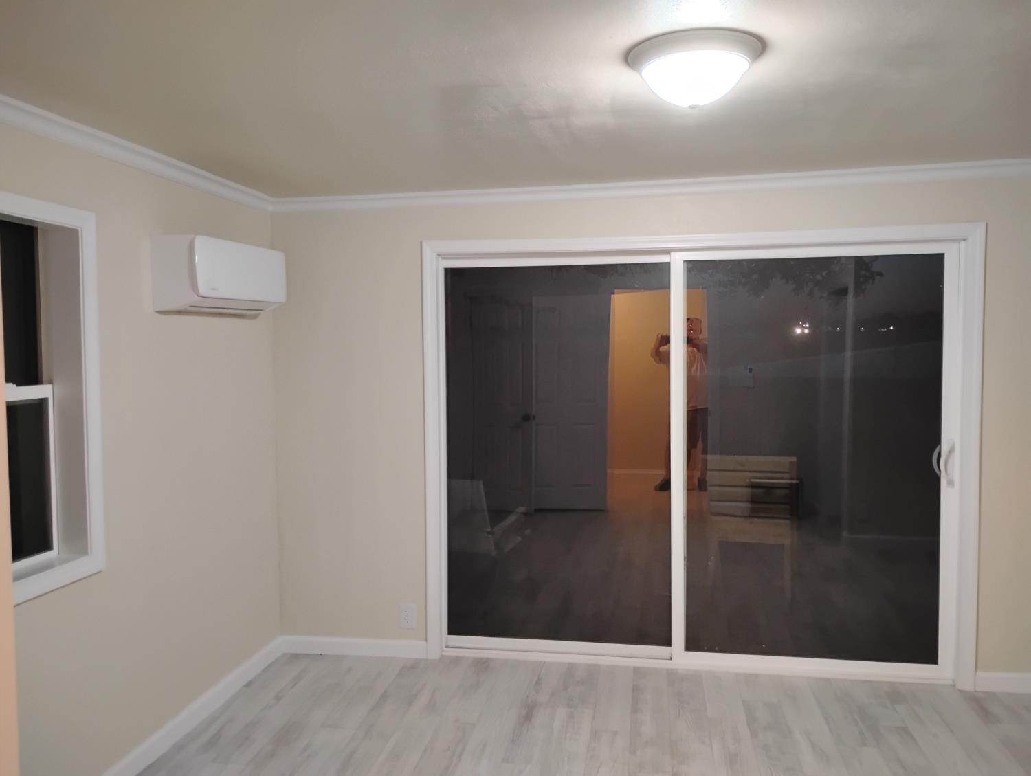 2545 N Siskiyou Ave, Kerman, CA 93630
