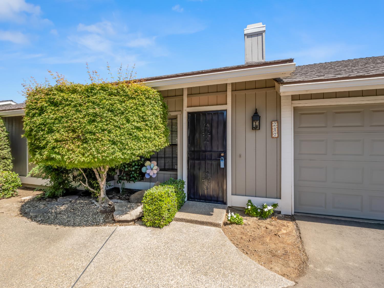 217 E Cole Ave, Fresno, CA 93720