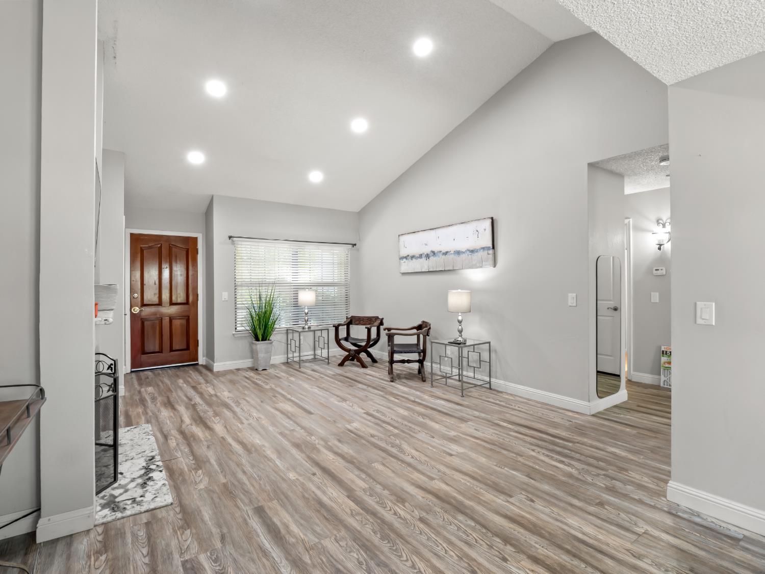 217 E Cole Ave, Fresno, CA 93720