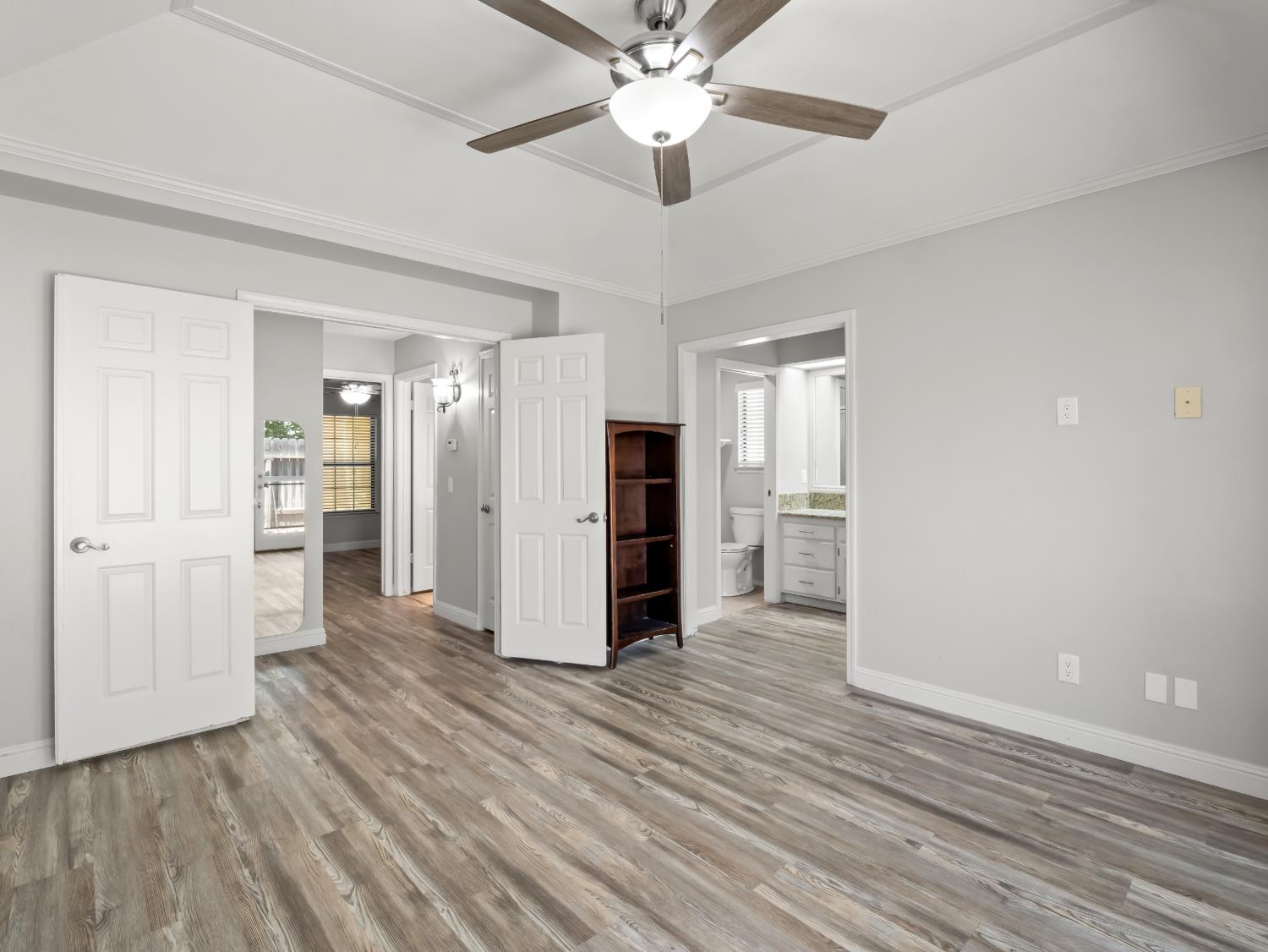 217 E Cole Ave, Fresno, CA 93720