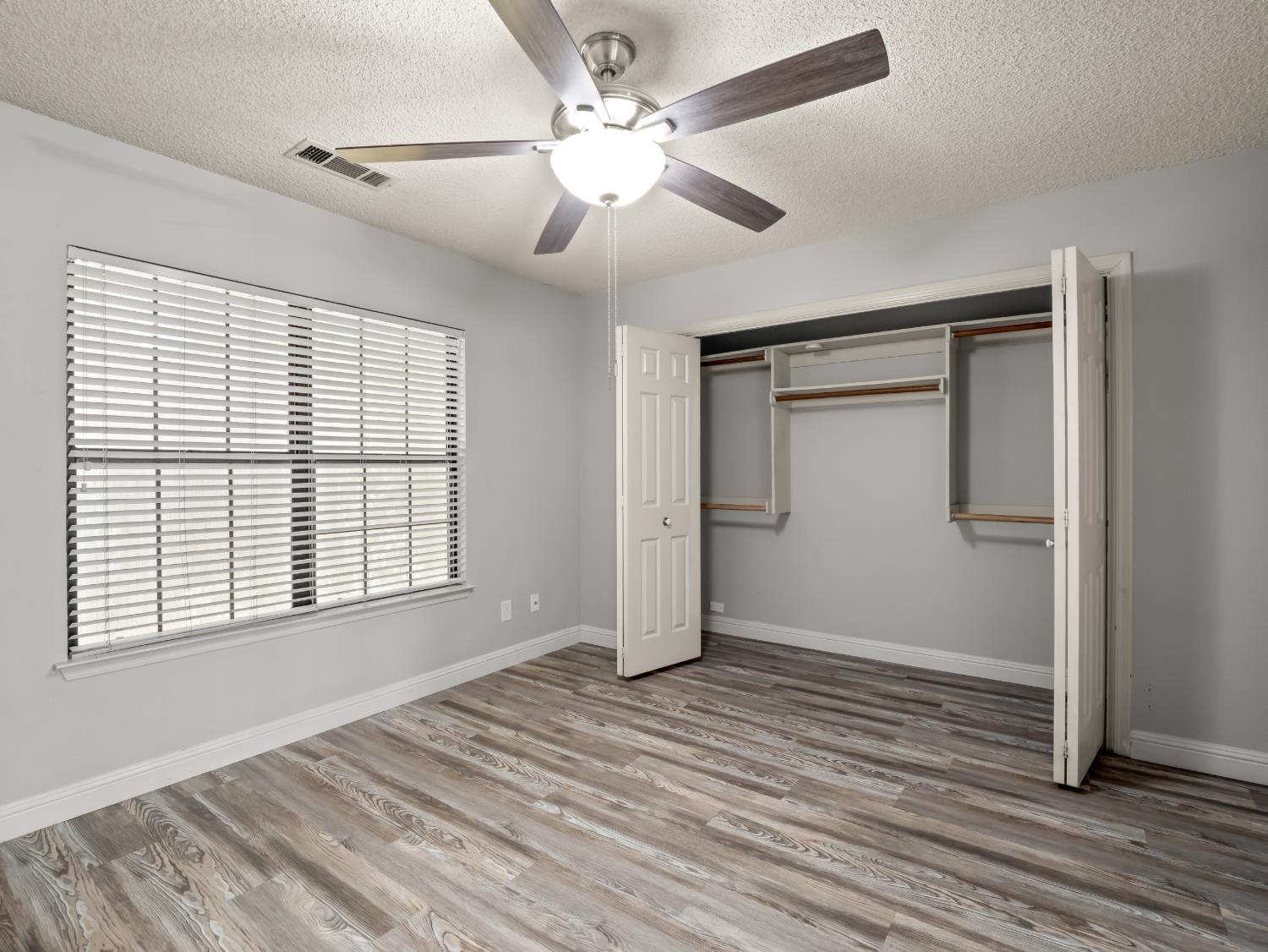 217 E Cole Ave, Fresno, CA 93720