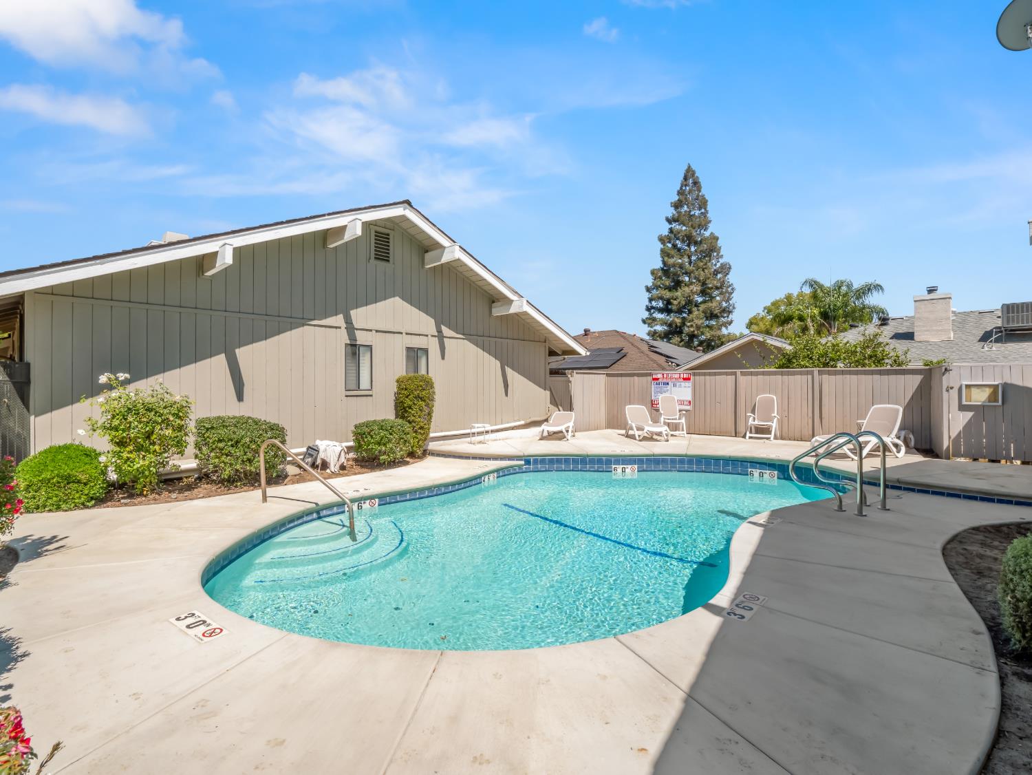 217 E Cole Ave, Fresno, CA 93720