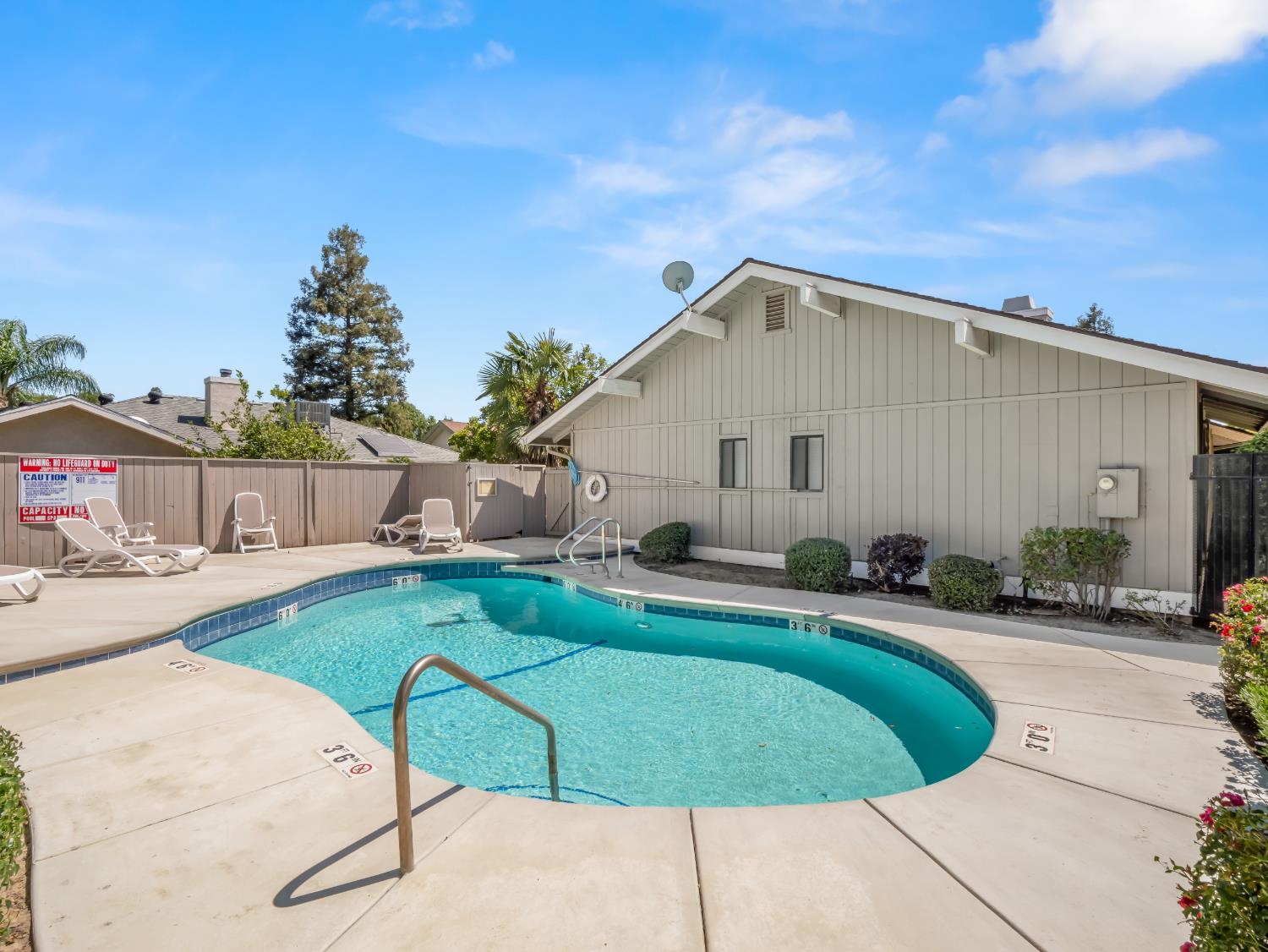 217 E Cole Ave, Fresno, CA 93720