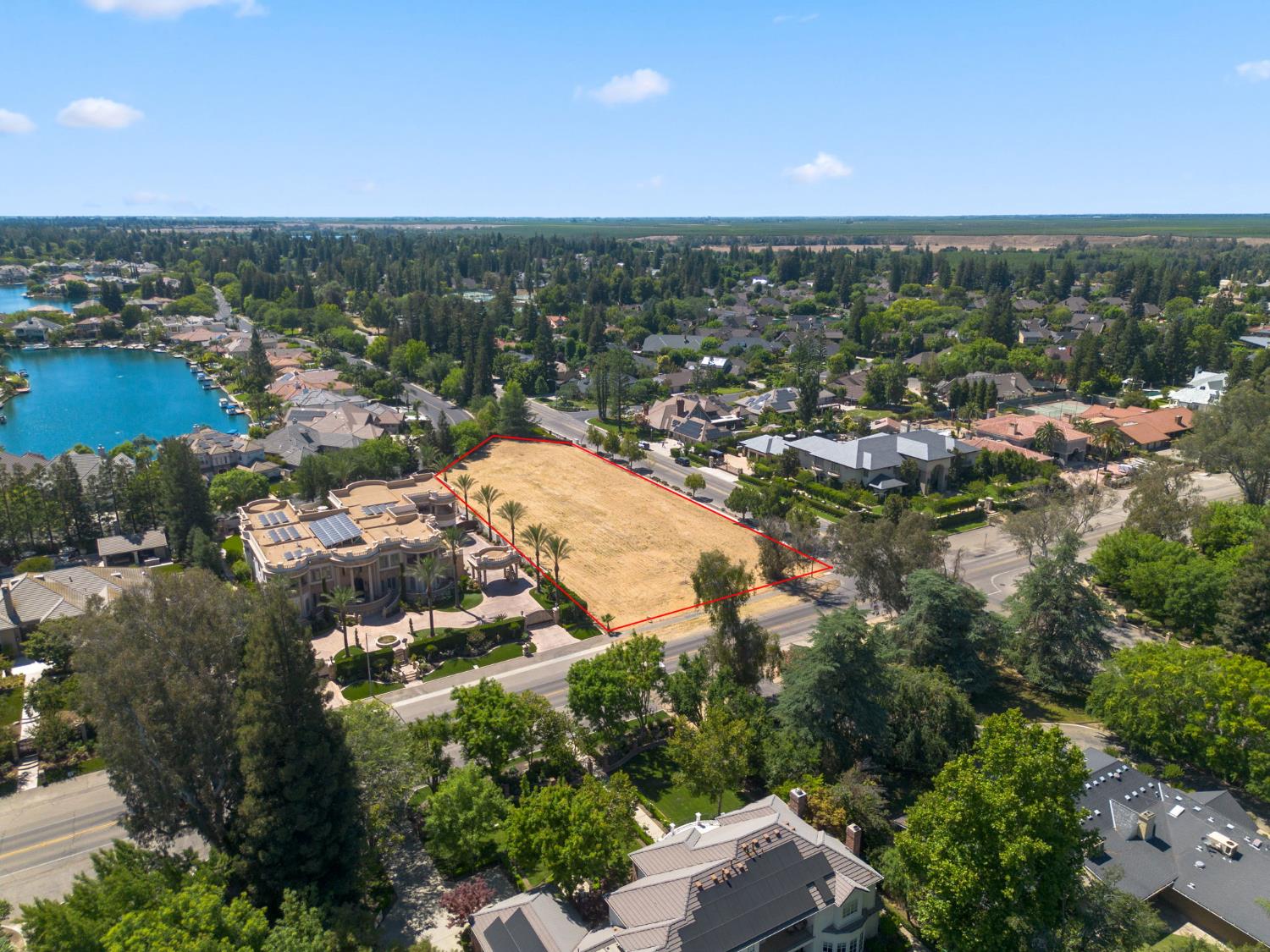 7379 N Van Ness Blvd, Fresno, CA 93711