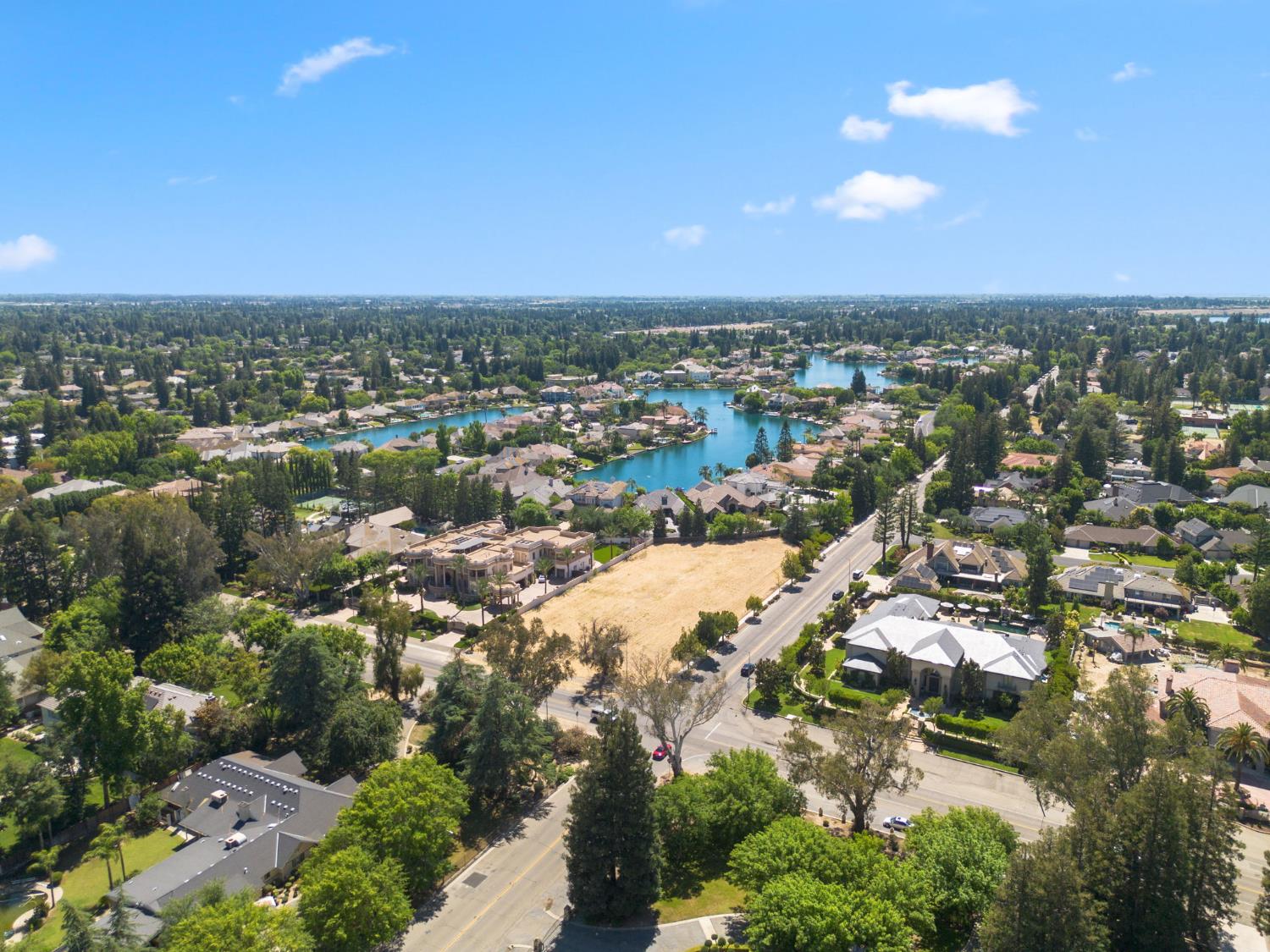 7379 N Van Ness Blvd, Fresno, CA 93711