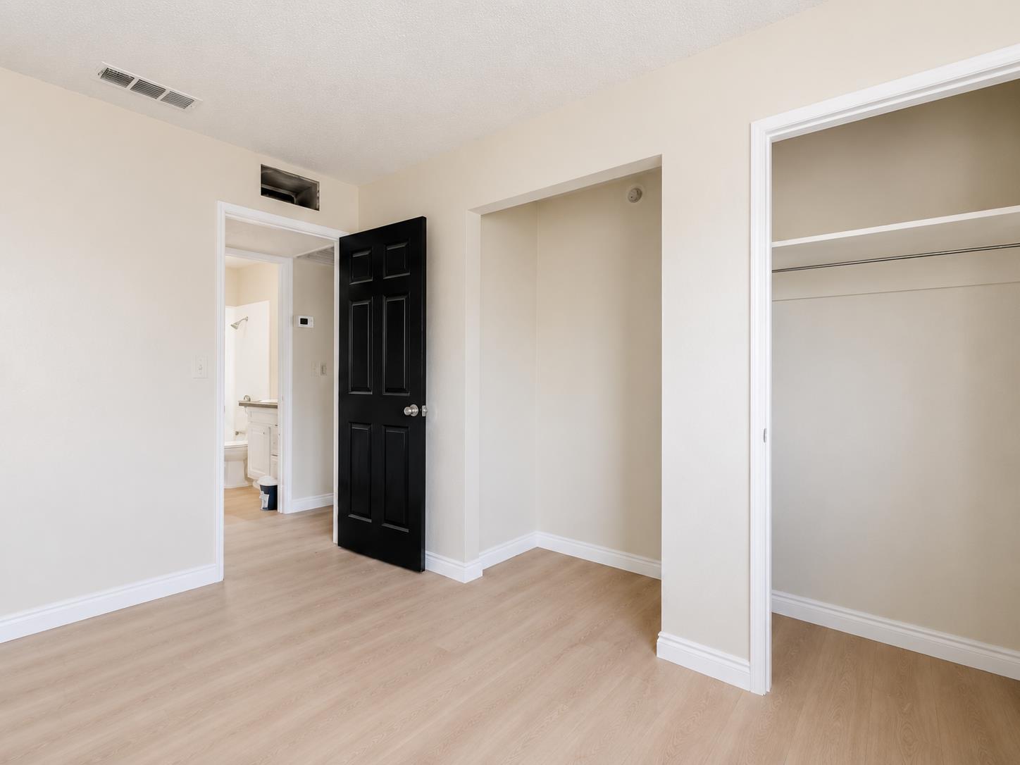 12656 W H St, Biola, CA 93606