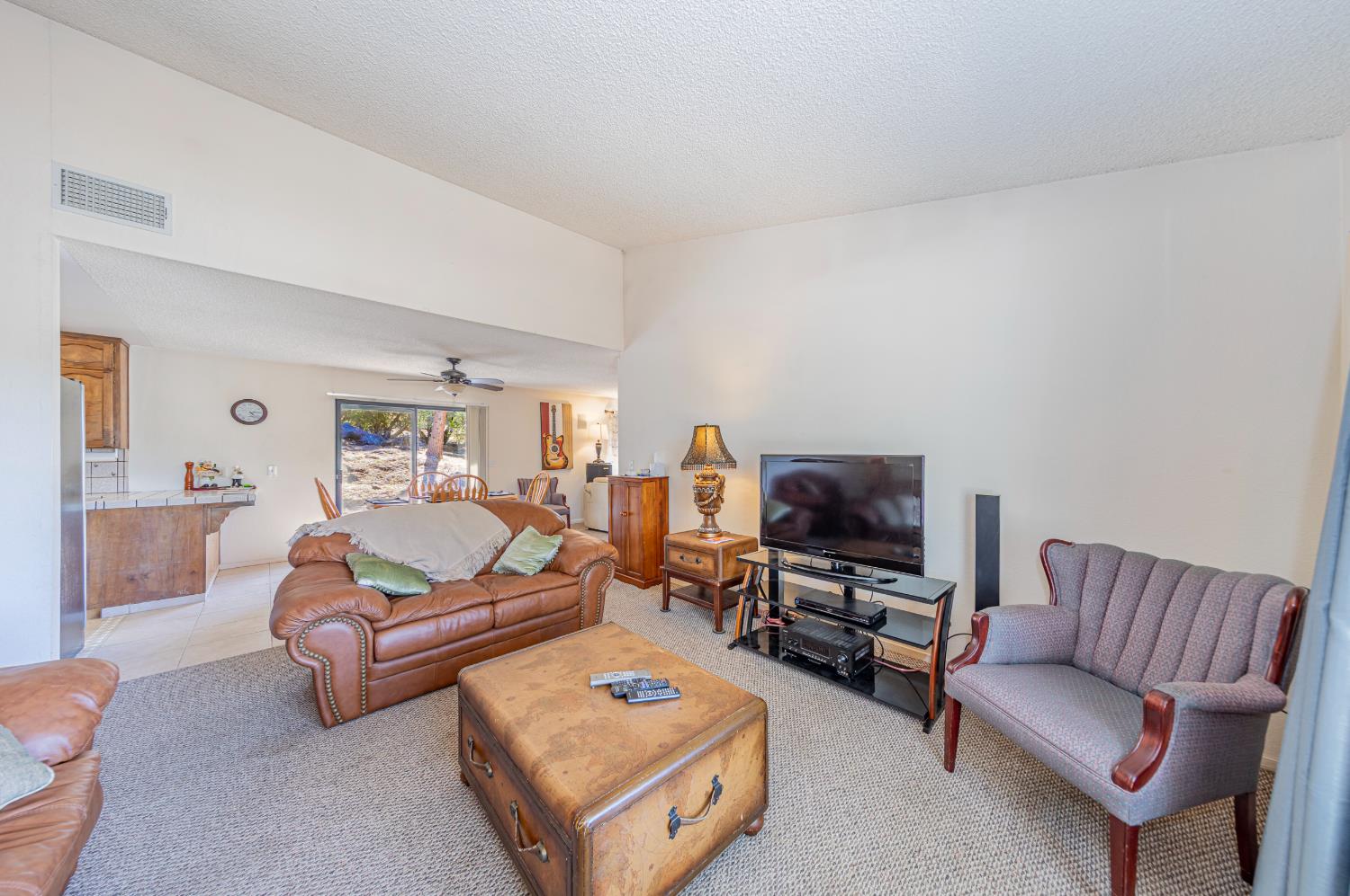 29610 Kit Carson Ct, Coarsegold, CA 93614