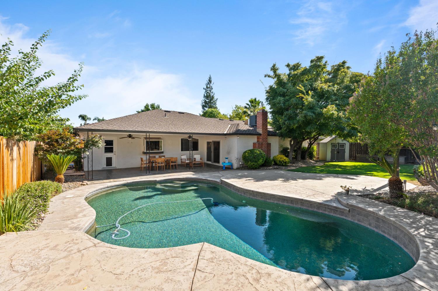 1324 W Fremont Ave, Fresno, CA 93711