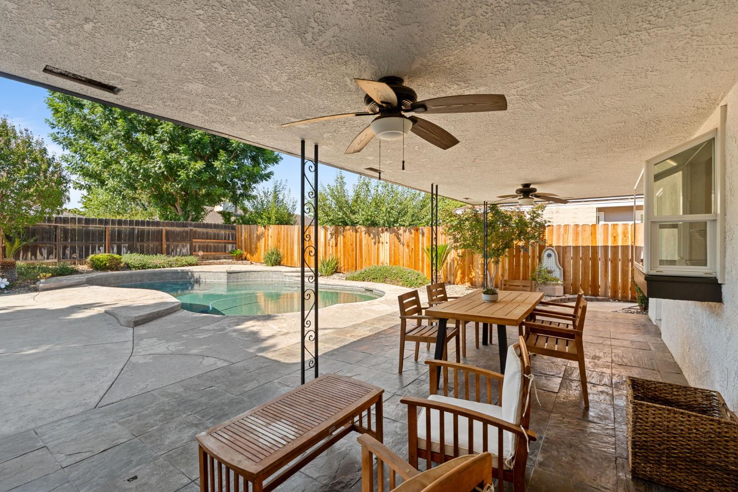 1324 W Fremont Ave, Fresno, CA 93711