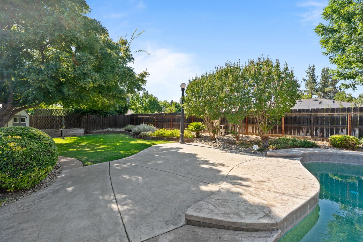 1324 W Fremont Ave, Fresno, CA 93711