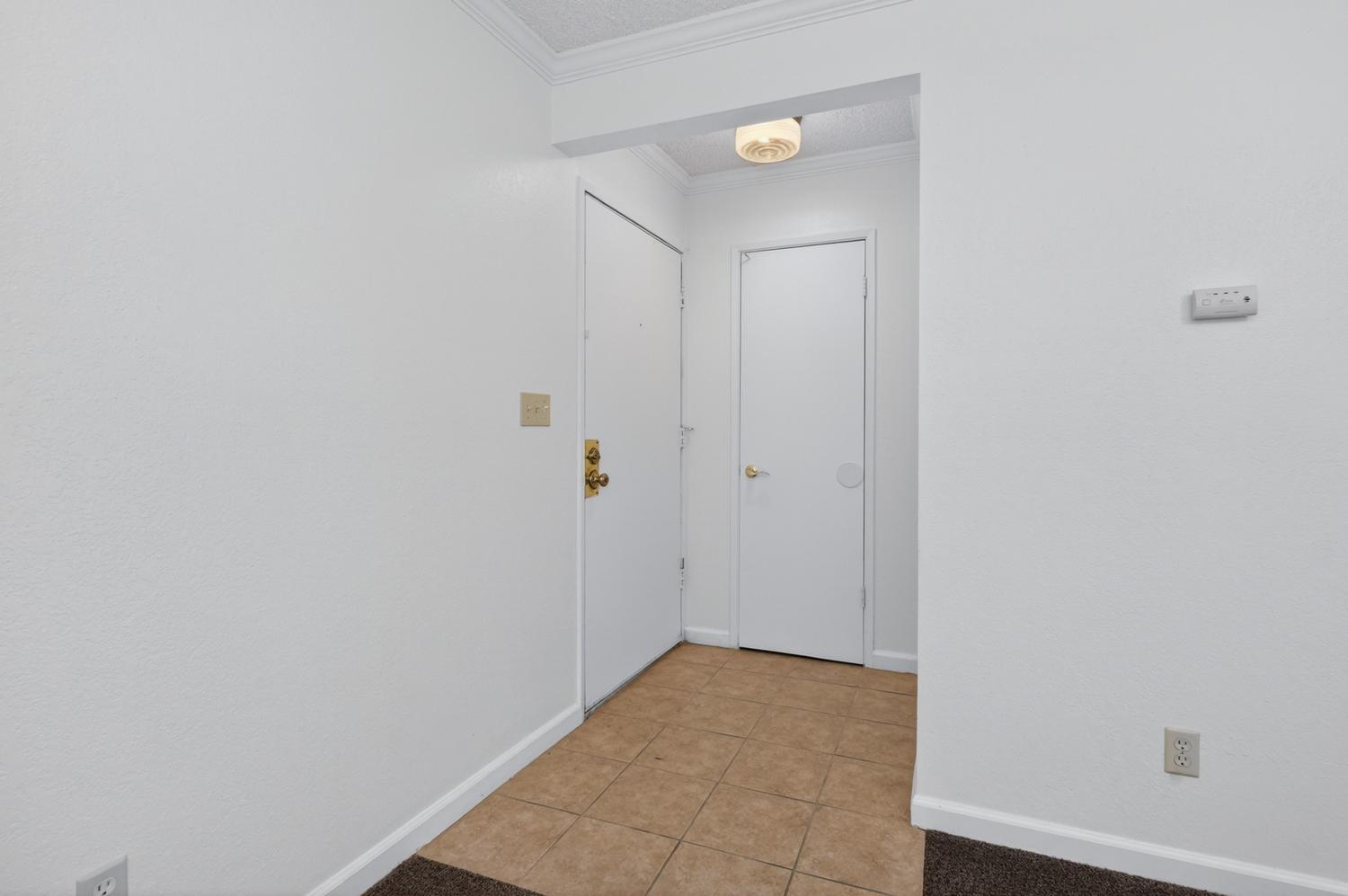 4504 N Valentine Ave #160, Fresno, CA 93722