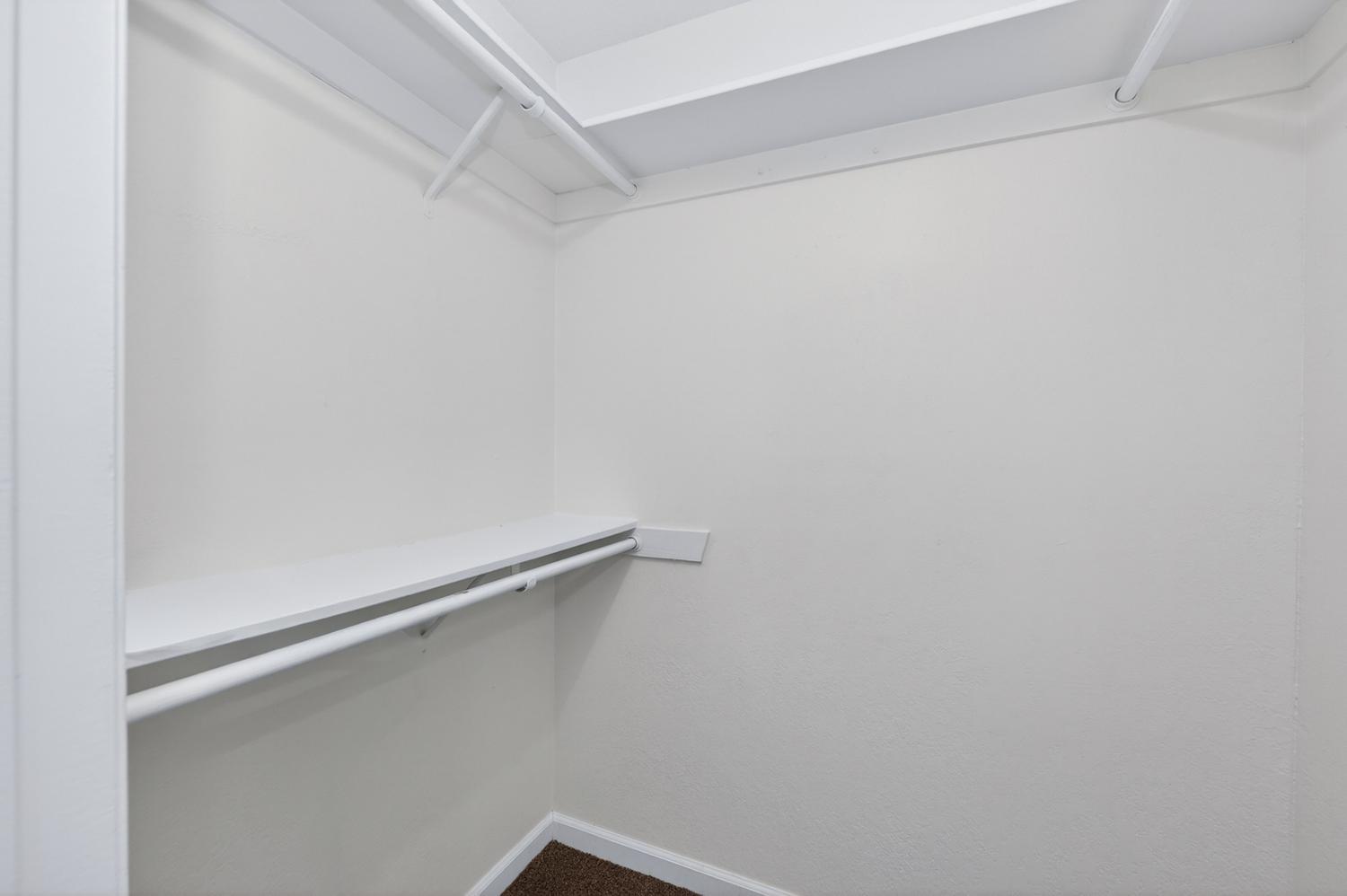4504 N Valentine Ave #160, Fresno, CA 93722