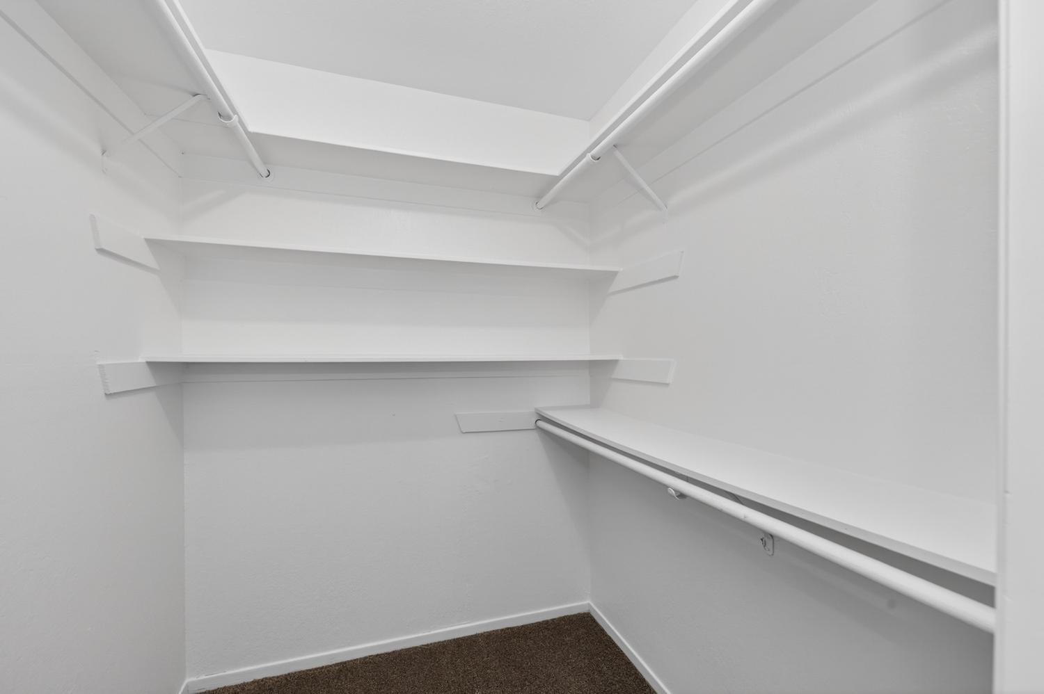 4504 N Valentine Ave #160, Fresno, CA 93722