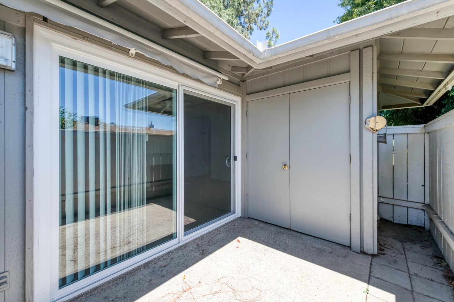 4504 N Valentine Ave #160, Fresno, CA 93722