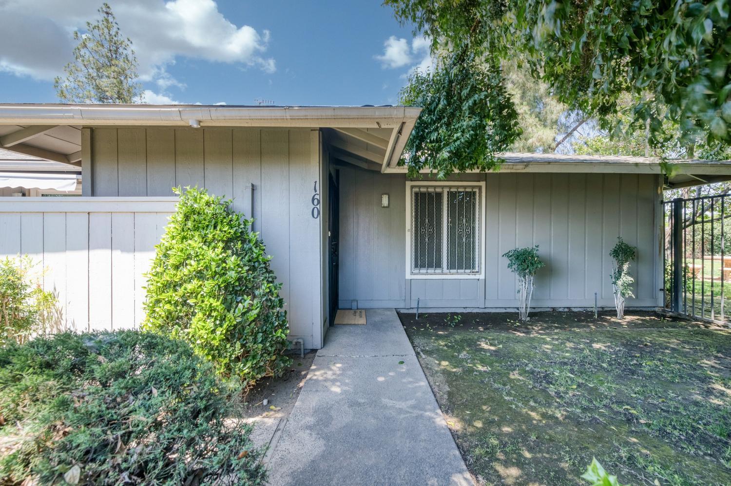 4504 N Valentine Ave #160, Fresno, CA 93722