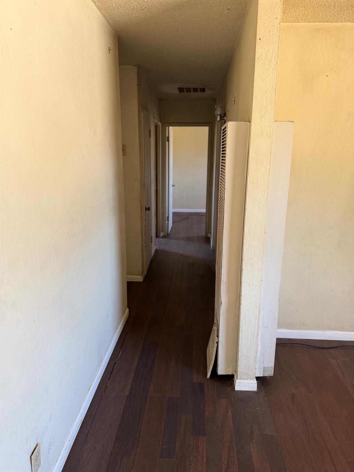 1255 Jordan, Hanford, CA 93230