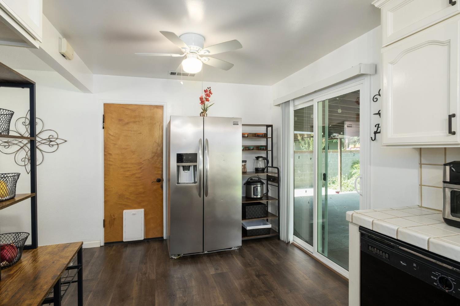3543 N Hulbert Ave, Fresno, CA 93705