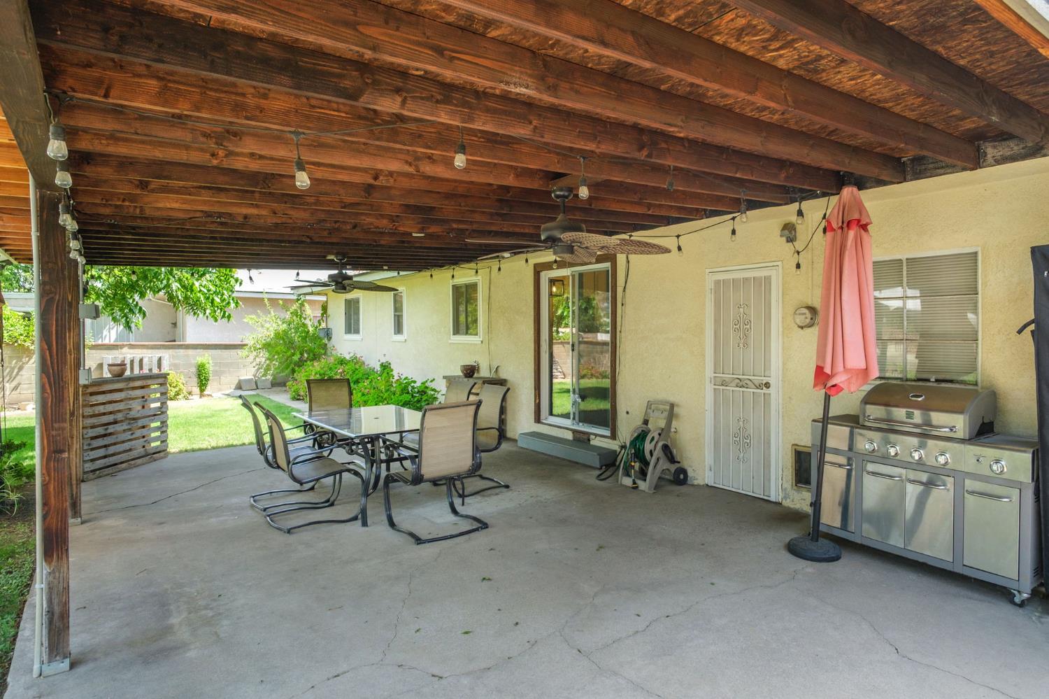 3543 N Hulbert Ave, Fresno, CA 93705