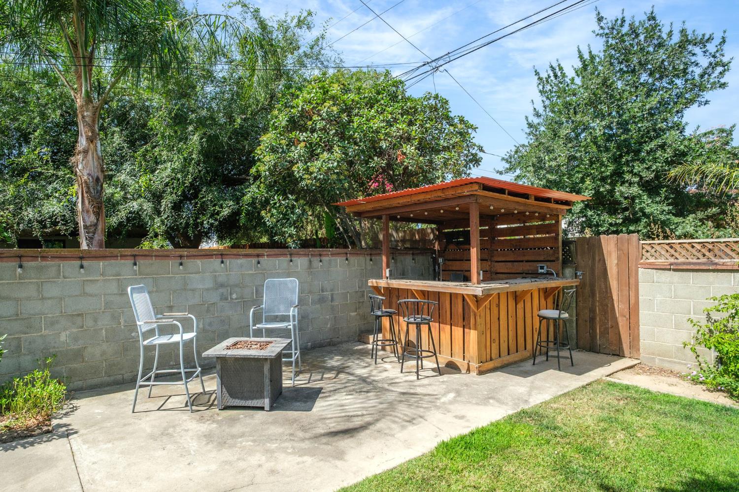 3543 N Hulbert Ave, Fresno, CA 93705